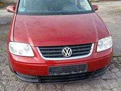 Rot Gebraucht 2006 VW Touran Highline Van / Kleinbus | 2.500 € (Fairer Preis)