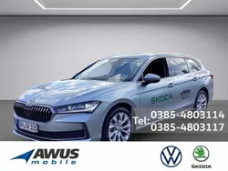 Silber Gebraucht 2025 Skoda Superb Selection Kombi | 43.990 € (Teuer)