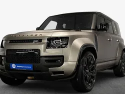 Braun Neu 2025 Land Rover Defender SUV | 179.850 € (Etwas zu teuer)