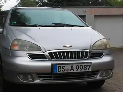 Silber Gebraucht 2004 Chevrolet Tacuma Van / Kleinbus | 600 €