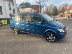 Blau Gebraucht 2007 Mercedes Viano Van / Kleinbus | 12.000 € (Teuer)