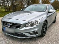 Silber Gebraucht 2014 Volvo S60 R-Design Limousine | 9.800 € (Fairer Preis)