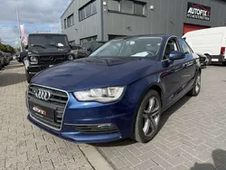 Blau Gebraucht 2015 Audi A3 Ambiente Limousine | 10.999 € (Fairer Preis)
