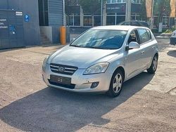 Grau Gebraucht 2008 Kia Ceed EX Limousine | 1.950 € (Superpreis)