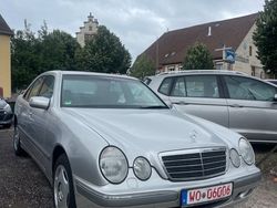 Silber Gebraucht 2000 Mercedes E280 Elegance Limousine | 7.999 € (Teuer)