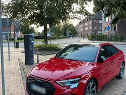 Rot Gebraucht 2022 Audi A3 Ambiente Limousine | 40.500 €