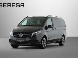 Graphitgrau Gebraucht 2024 Mercedes V300 Night Van / Kleinbus | 61.780 € (Guter Preis)