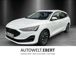 Frostweiß Gebraucht 2025 Ford Focus Titanium Kombi | 28.990 € (Fairer Preis)