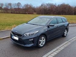 Grau Gebraucht 2020 Kia Ceed Sportswagon Kombi | 13.900 € (Guter Preis)