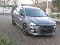 Grau Neu 2024 Peugeot 208 Allure Kleinwagen | 20.990 € (Etwas zu teuer)