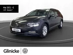 Grau Gebraucht 2022 VW Passat Business Kombi | 23.880 € (Fairer Preis)