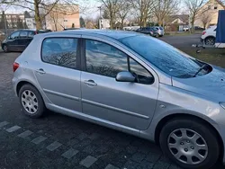 Silber Gebraucht 2007 Peugeot 307 Kleinwagen | 2.800 € (Teuer)