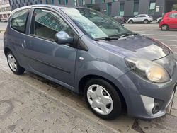 Grau Gebraucht 2009 Renault Twingo Kleinwagen | 1.950 €