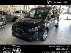 Loparitschwarz Gebraucht 2024 Mercedes 180 Progressive Limousine | 31.313 € (Etwas zu teuer)