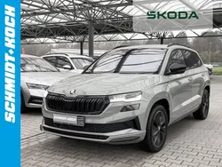 Grau Gebraucht 2023 Skoda Karoq SportLine SUV | 34.950 € (Fairer Preis)