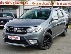 Grau Gebraucht 2018 Dacia Logan Stepway Limousine | 12.990 € (Teuer)