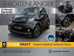 Schwarz Gebraucht 2023 Smart ForTwo Coupé Exclusive Kleinwagen | 15.885 € (Fairer Preis)