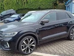 Schwarz Gebraucht 2025 VW T-Roc R-line SUV | 36.980 € (Superpreis)