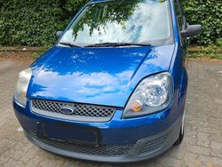 Blau Gebraucht 2007 Ford Fiesta Kleinwagen | 2.000 € (Fairer Preis)