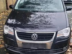 Schwarz Gebraucht 2006 VW Touran Van / Kleinbus | 3.500 € (Fairer Preis)