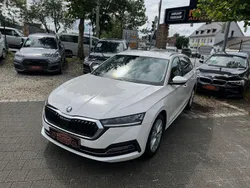 Weiß Gebraucht 2021 Skoda Octavia Style Kombi | 22.950 € (Etwas zu teuer)