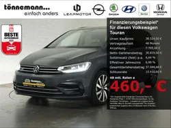 Grau Gebraucht 2024 VW Touran Comfortline Van / Kleinbus | 38.524 € (Teuer)