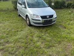 Silber Gebraucht 2007 VW Touran Van / Kleinbus | 2.700 € (Fairer Preis)