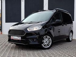 Schwarz Gebraucht 2022 Ford Tourneo Courier Titanium Van / Kleinbus | 14.400 € (Fairer Preis)