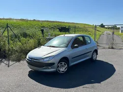 Grau Gebraucht 2003 Peugeot 206 Kleinwagen | 1.390 € (Fairer Preis)