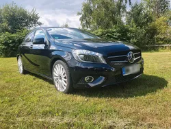 Schwarz Gebraucht 2014 Mercedes A200 Limousine | 8.959 €