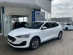 Frozen white weiß Gebraucht 2023 Ford Focus Style Limousine | 19.990 € (Superpreis)