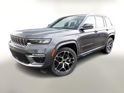 Grau Neu 2025 Jeep Grand Cherokee Summit SUV | 71.988 € (Guter Preis)