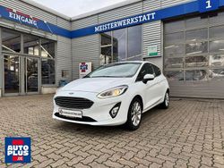 Weiß Gebraucht 2017 Ford Fiesta Titanium Kleinwagen | 10.999 € (Fairer Preis)