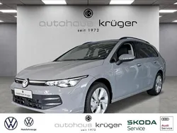 Grau Gebraucht 2024 VW Golf VIII Life Kombi | 29.900 € (Teuer)