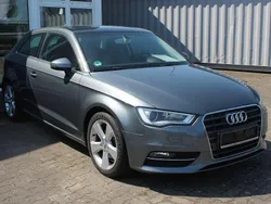 Grau Gebraucht 2013 Audi A3 Ambition SUV | 8.990 € (Fairer Preis)