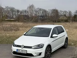 Weiß Gebraucht 2020 VW e-Golf Comfortline Kleinwagen | 14.500 € (Fairer Preis)