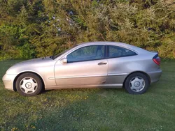 Gold Gebraucht 2001 Mercedes C180 Coupé | 950 € (Superpreis)
