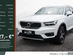 Weiß Gebraucht 2022 Volvo XC40 Inscription SUV | 32.890 € (Guter Preis)