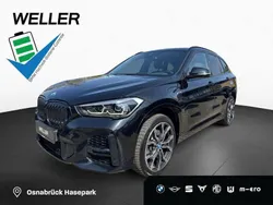 Black sapphire (schwarz) Gebraucht 2022 BMW X1 Comfort Edition SUV | 27.490 € (Fairer Preis)