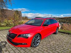 Rot Gebraucht 2016 Skoda Superb SportLine Kombi | 13.490 € (Guter Preis)