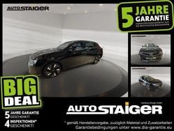 Diamant schwarz Gebraucht 2022 Opel Astra Elegance Limousine | 18.480 € (Etwas zu teuer)