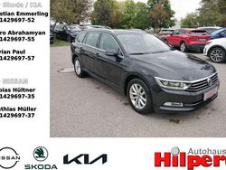 Deep black perleffekt (metallic) Gebraucht 2015 VW Passat Comfortline Kombi | 15.940 € (Etwas zu teuer)