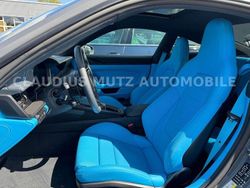 Grau Gebraucht 2025 Porsche 992 Coupé | 196.350 €