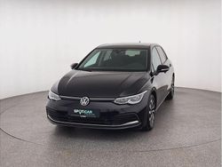 Schwarz (metallic) Gebraucht 2022 VW Golf VIII Active Limousine | 26.970 € (Fairer Preis)