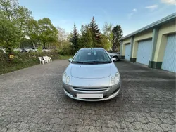 Silber Gebraucht 2005 Smart ForFour Kleinwagen | 2.360 € (Fairer Preis)
