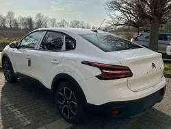 Weiß Neu 2024 Citroën e-C4 Feel Limousine | 23.800 € (Guter Preis)