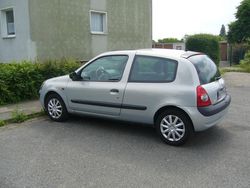Silber Gebraucht 2002 Renault Clio II Expression Limousine | 3.900 € (Teuer)