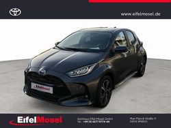 Grau Neu 2025 Toyota Yaris Hybrid Comfort Limousine | 26.460 € (Fairer Preis)