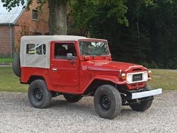 Rot Gebraucht 2025 Toyota Land Cruiser SUV | 29.500 €