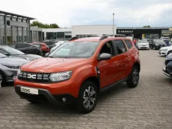 Orange Gebraucht 2023 Dacia Duster Journey SUV | 22.990 € (Fairer Preis)
